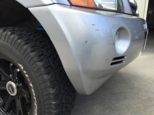 14パジェロ・フロントバンパー再塗装前