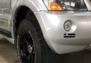 15パジェロ・フロントバンパー再塗装後