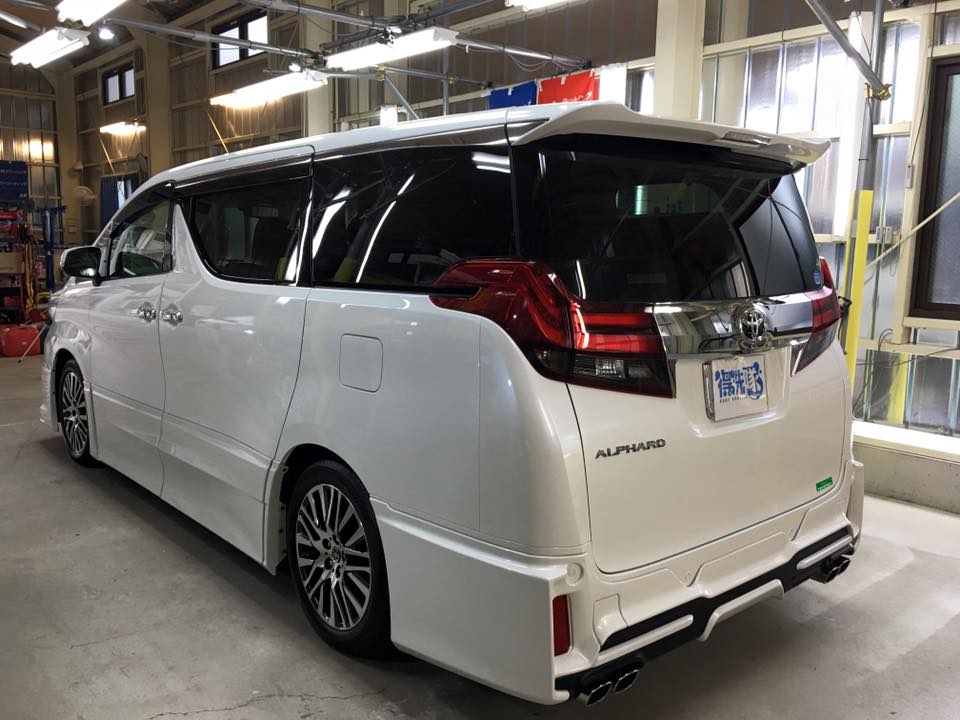 6アルファード・プレミアムコーティング・助手席側後方より