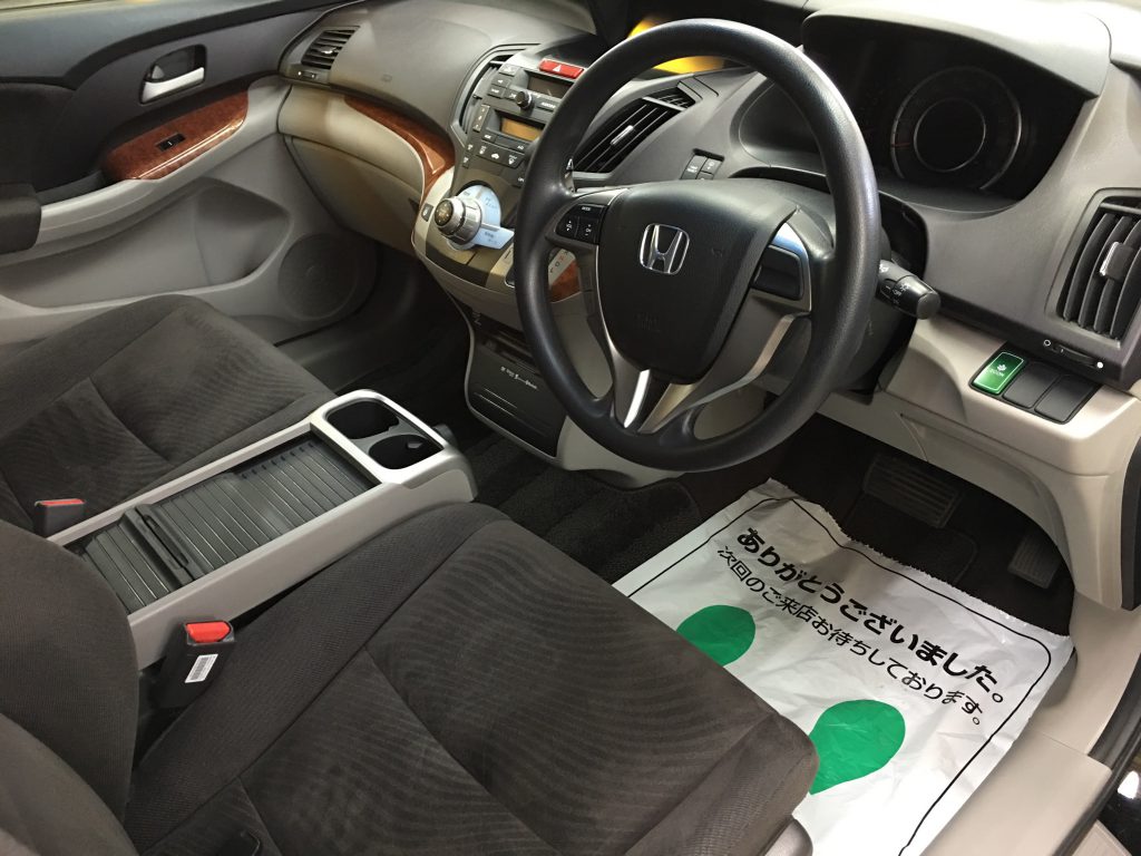 オデッセイ・クイック車内クリーニング１