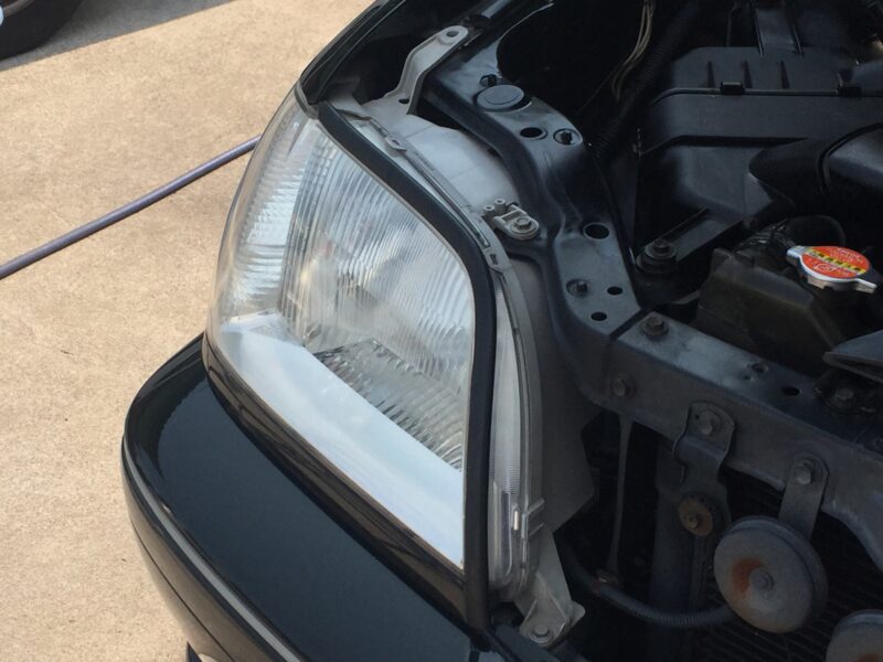 ヘッドライト黄ばみとり後