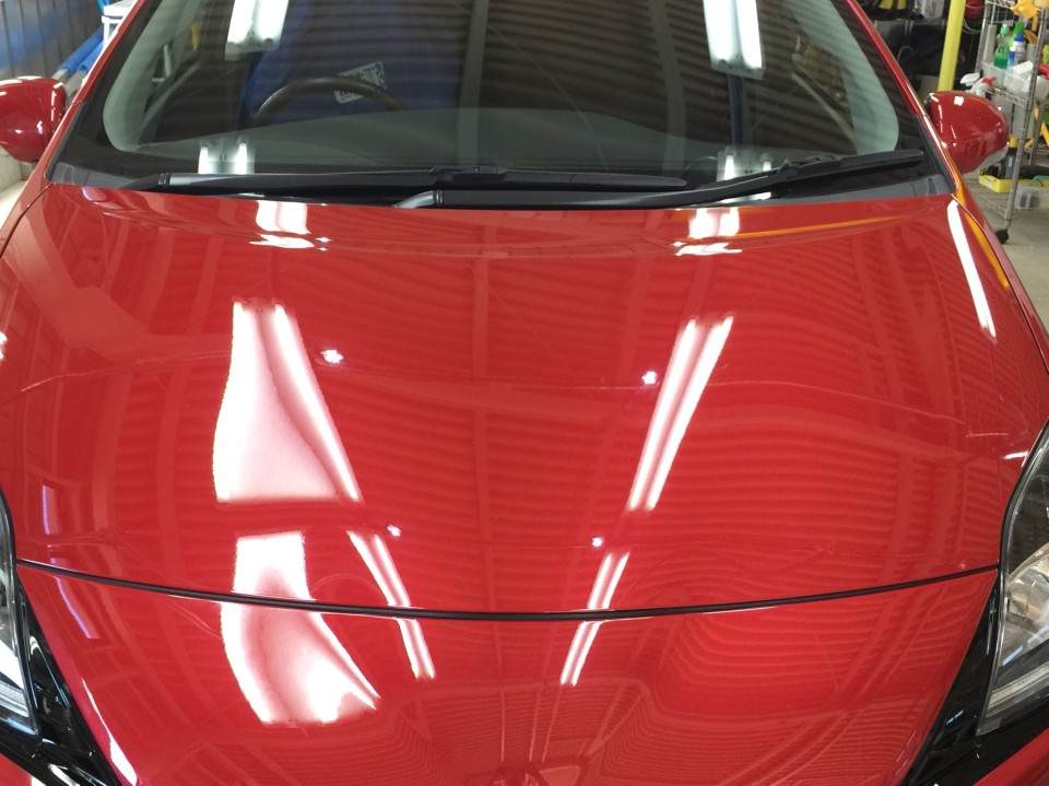 プレミアムコーティング施工後のボンネット正面