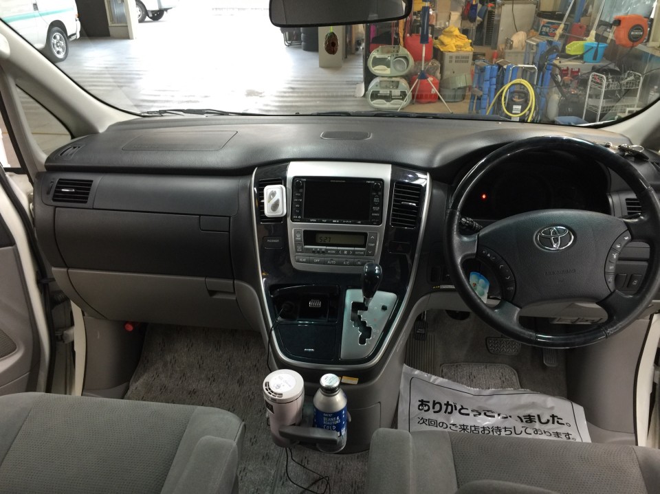 アルファード10系・車内クリーニング