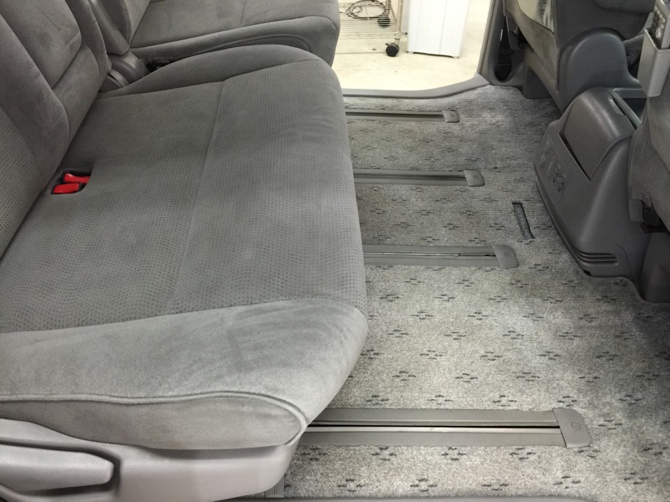 アルファード10系・車内クリーニング・セカンドシート
