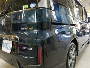 ステップワゴン・プレミアムコーティング施工後の運転席側テール付近