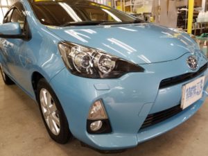 アクア・プレミアムコーティング後の右ヘッドライト付近