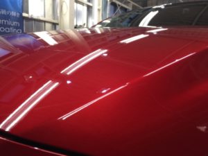 アクセラ・プレミアムコーティング後のボンネット