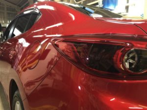 アクセラ・プレミアムコーティング後の左テール付近