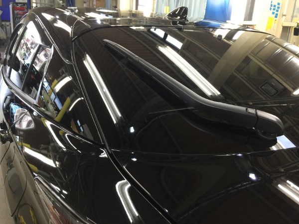 プリウス・ハイドロフィニッシュ施工後のリアゲート付近