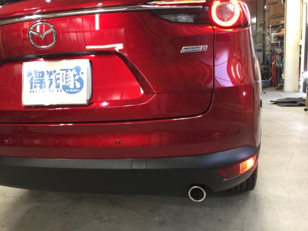 CX-8・LEDリフレクター＆リアゲートフットセンサー取付・右側