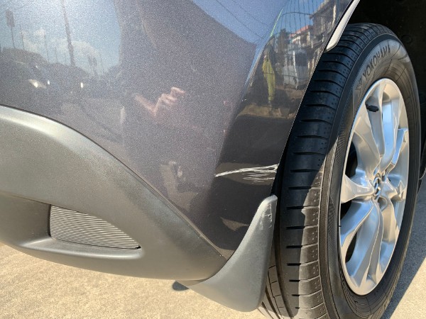 デミオ・鈑金修理1Before