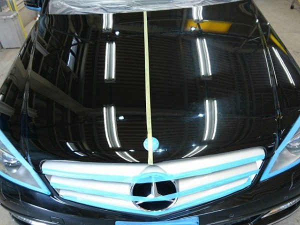 メルセデスベンツC・ボディ研磨のビフォーアフター