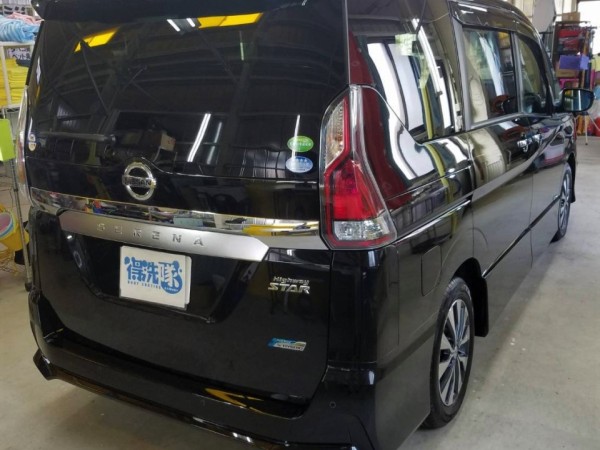 セレナ・プレミアムコーティング後・運転席側後方より