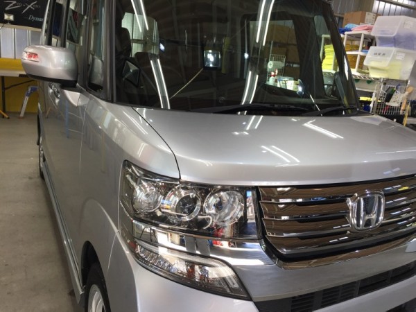 NBOX・スタンダードコーティング後の運転席側ヘッドライト付近