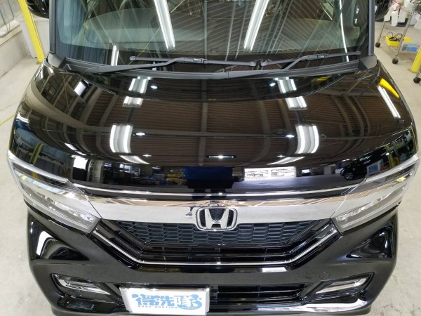 NBOX・プレミアムコーティング後のボンネット