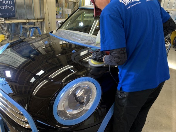ミニ・ハイドロフィニッシュ施工中・ボンネット研磨2