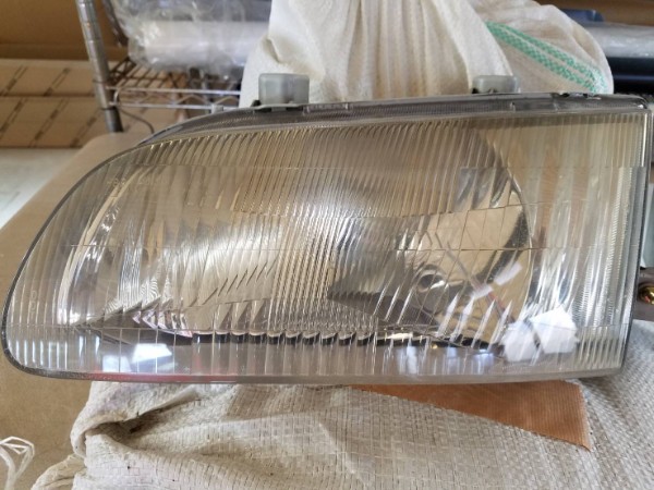 オデッセイ・ヘッドライト1Before