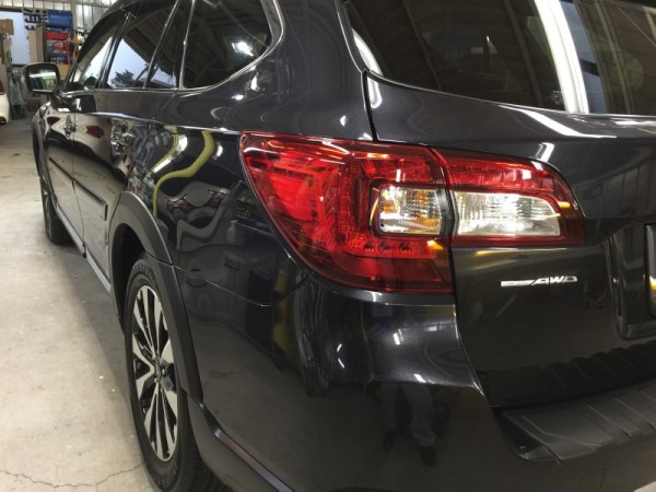 アウトバック・エシュロンゼンゼロ施工後の左テール付近