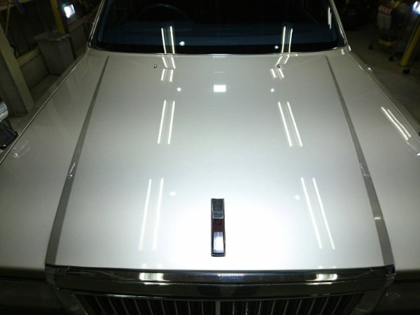 Y30セドリック・プレミアムコーティング後のボンネット