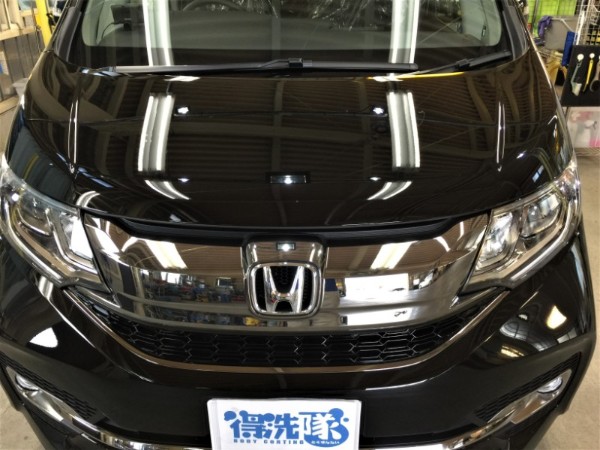 ステップワゴン・プレミアムコーティング後のボンネット2