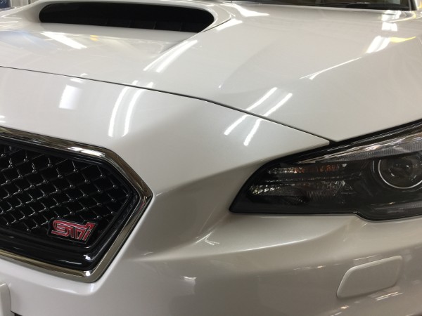 レヴォーグ・ボディガラスコーティング後の左ヘッドライト付近