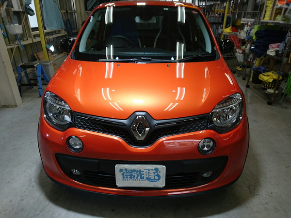 トゥインゴ・プレミアムコーティング後の正面