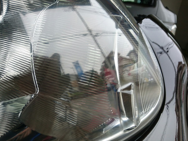 マーチボレロ・ヘッドライト黄ばみ取り後