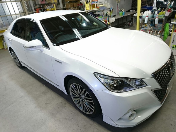 クラウン・プレミアムコーティング後の右前