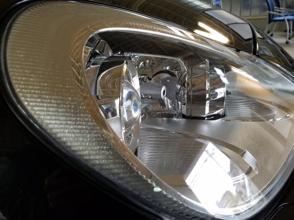 ポルシェカイエン・ヘッドライトプロテクションフィルム施工後