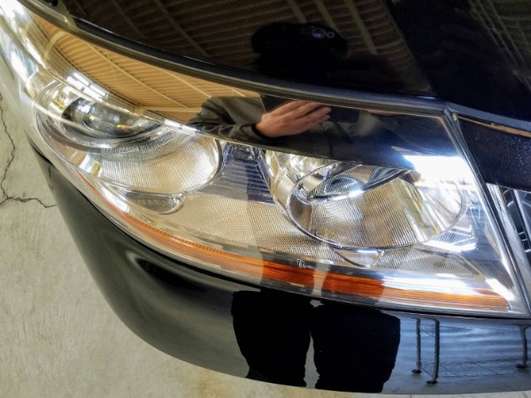 エリシオン・ヘッドライトクリーニング1作業後