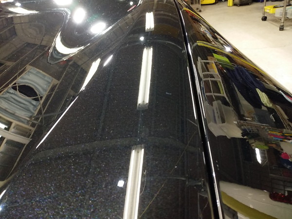 ロードスター・プレミアムコーティング後のボンネット淵