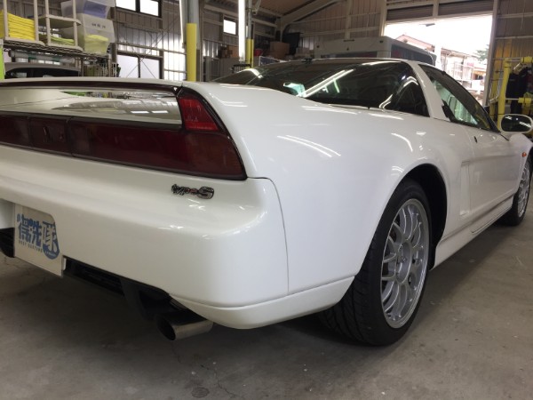 NSX・Sプレミアムコーティング(ダイヤ)・施工後の左テール付近