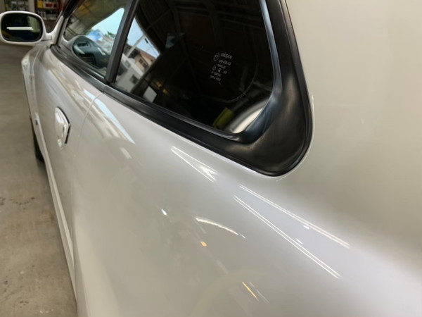 GT-R・ハイモースコート施工後の左三角ガラス付近