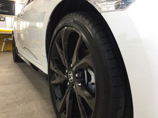 シビック・ホイールコーティング施工後の右フロント純正ホイール