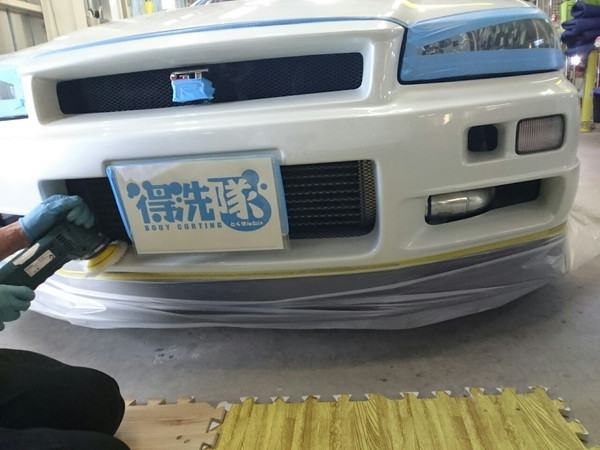 GT-R・ハイモースコート施工中・細部研磨2