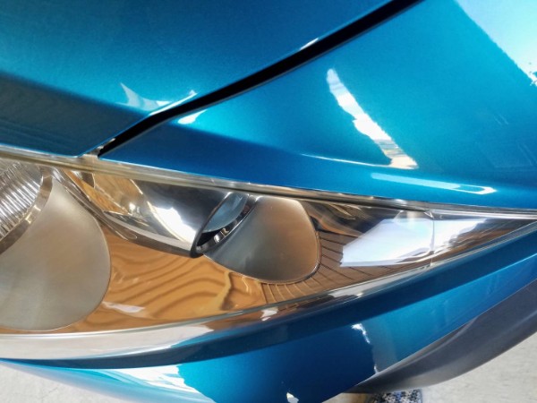 プジョー207・ヘッドライトの黄ばみ取り3作業後