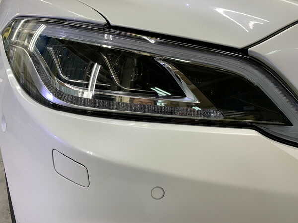 クラウン・ヘッドライトプロテクションフィルム