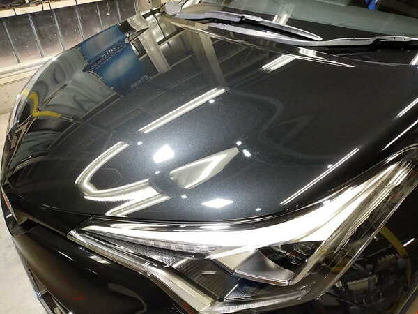 c-hr・プレミアムコーティング後のボンネット