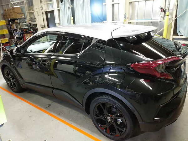 c-hr・プレミアムコーティング後のクォーターパネル付近