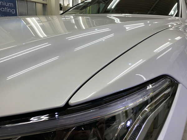 クラウン・sプレミアムコーティング後のボンネット
