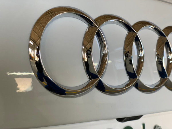 アウディA4・プレミアム手洗い洗車・After