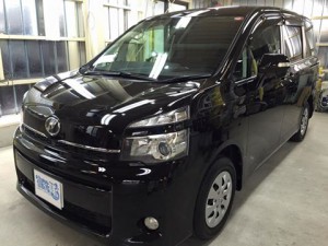 ヴォクシーにプレミアムコーティング1