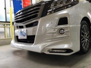 4アルファード・プレミアムコーティング・フロントエアロのアップ