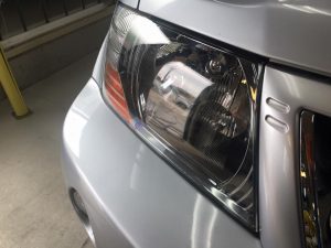 9パジェロ・ヘッドライトクリーニング後（運転席側）