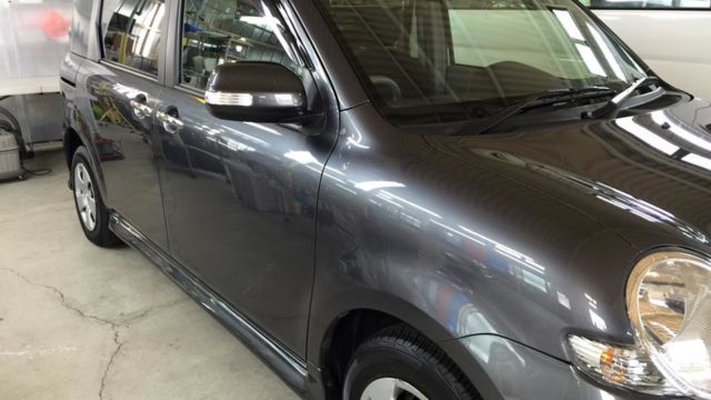 シエンタ運転席前方より（クイックフッ素コーティング）