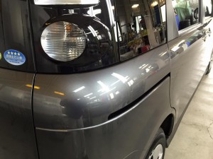 シエンタ運転席後方より（クイックフッ素コーティング）