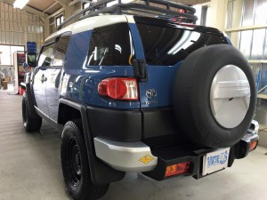 タイヤカバーをラッピング前（FJクルーザー）