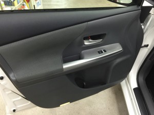 プリウスα・ドアパネル