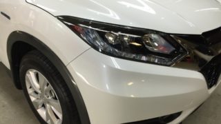 ヴェゼル・プレミアムコーティング･ボンネット横2