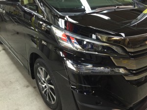 ヴェルファイア（30系）運転席側ヘッドライト周辺